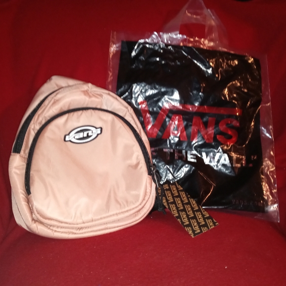 NWTs Small VANS one shoulder Bag - Picture 2 of 2